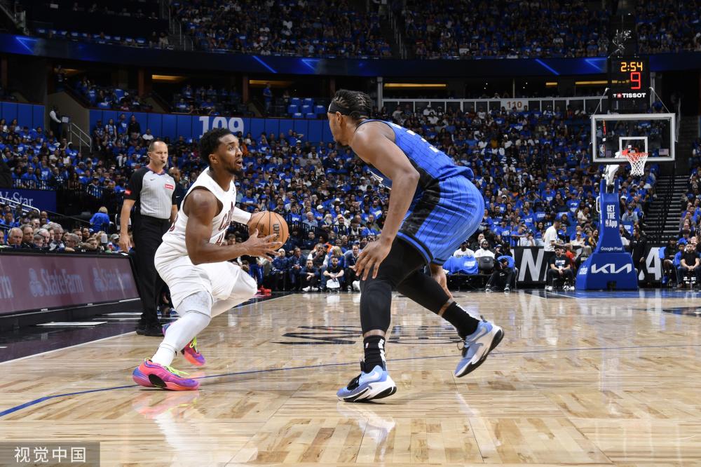 球经济中 球经济中