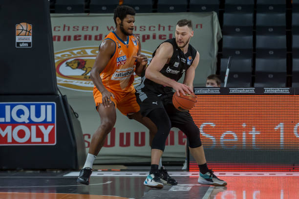 创造一个属 创造一个属