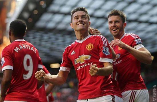 女运动员坚 女运动员坚