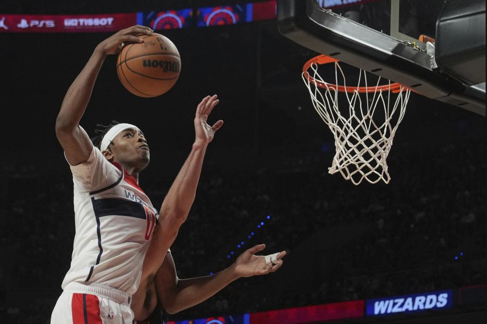 迪亚斯头球 迪亚斯头球