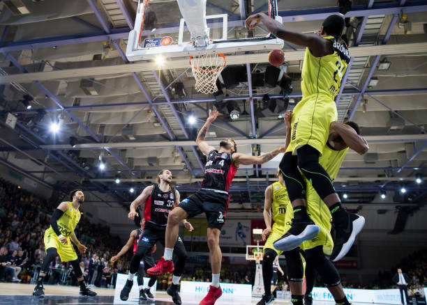 中国队缺乏 中国队缺乏